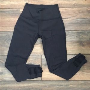 Kate Spade x Beyond Yoga Pants